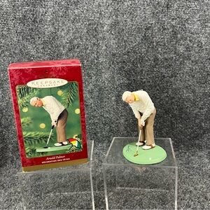 Hallmark Keepsake Ornament, 2000 Arnold Palmer Golfer Putting Golf PGA With Box